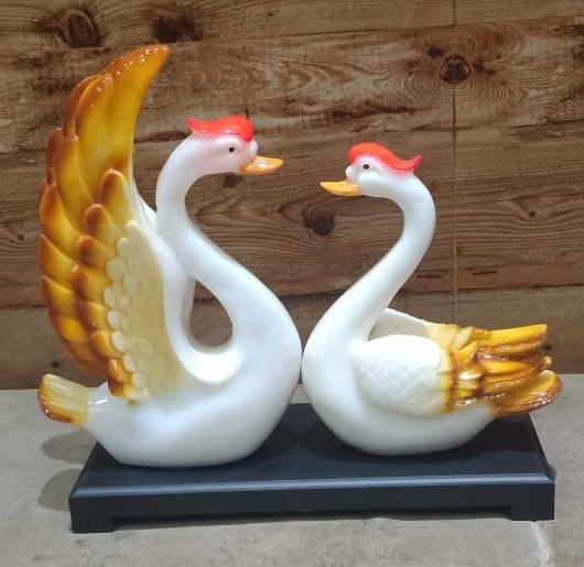 Pair of Swan in White & Yellow Color